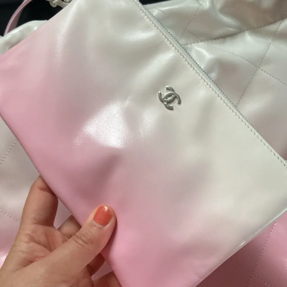 Chanel 22 bag in Ombré. Small - Picture 5 of 16